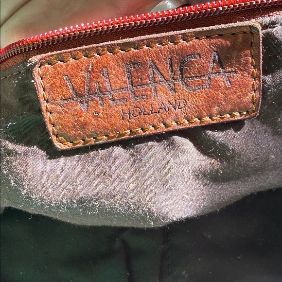 Vilenca Holland Chic Woven Leather Backpack or tote - Picture 2 of 11